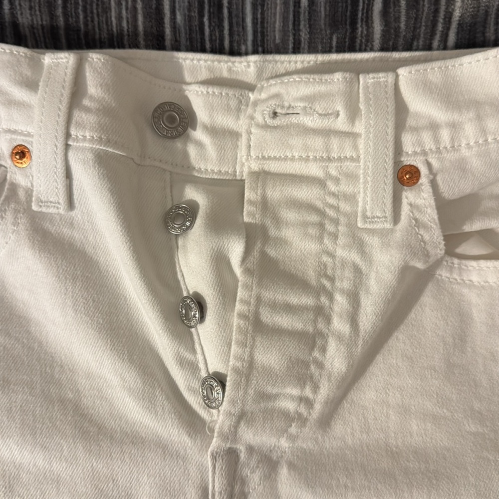 Levi | Wedgie Straight Jean - Picture 5 of 6